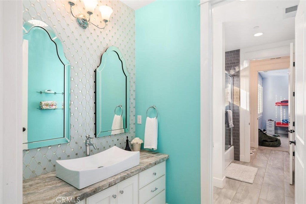 Oroville, California, 95965, United States, ,5 BathroomsBathrooms,Residential,Active,1702211