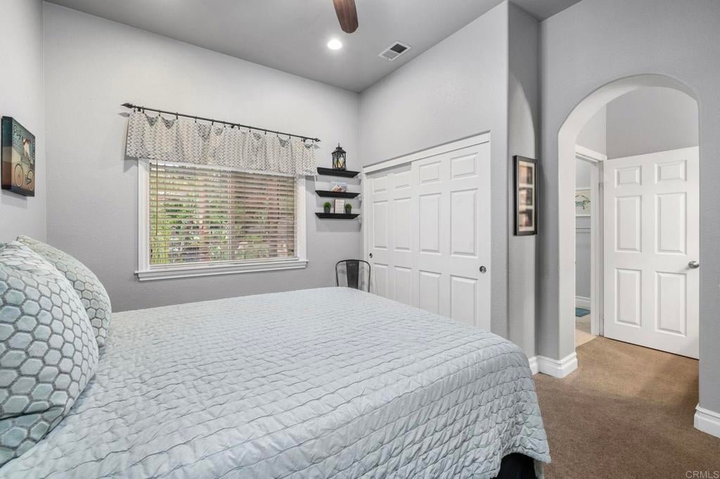 Escondido, California, 92025, United States, 5 Bedrooms Bedrooms, ,4 BathroomsBathrooms,Residential,Active,1969680