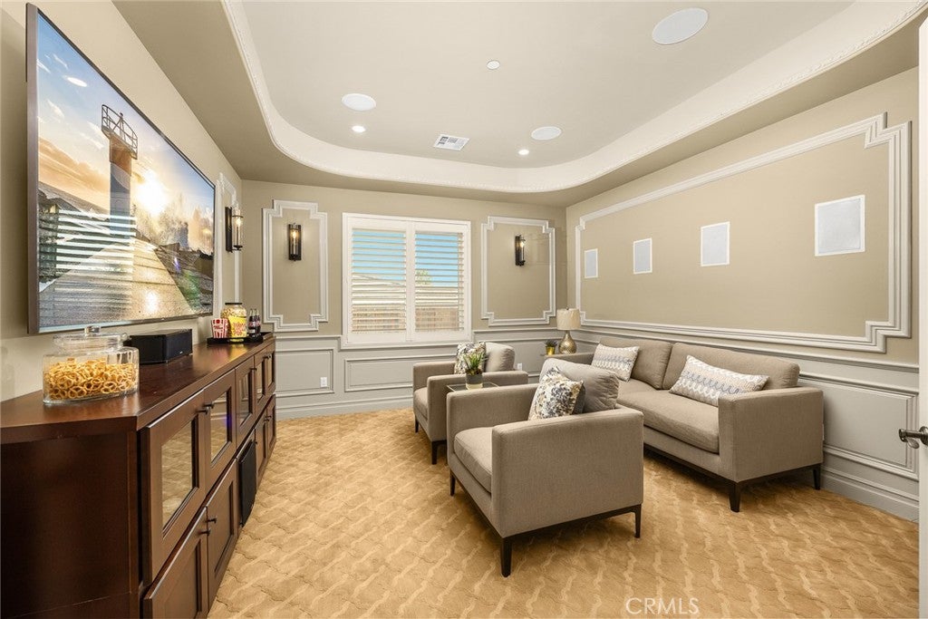 Arcadia, California, 91006, United States, 4 Bedrooms Bedrooms, ,5 BathroomsBathrooms,Residential,Active,1904748