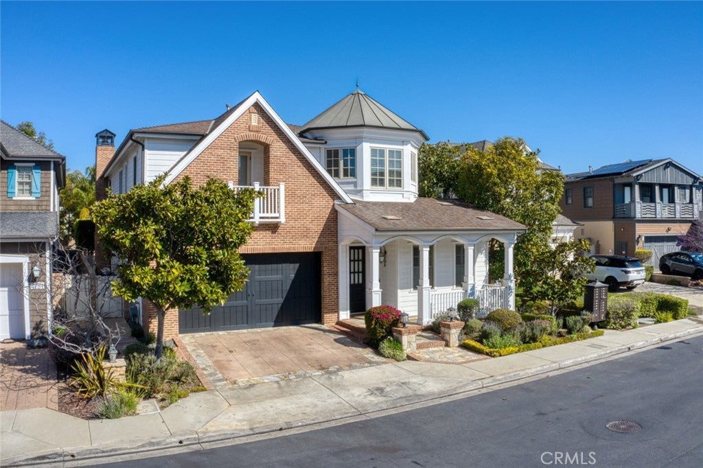 Huntington Beach, California, 92649, United States, 4 Bedrooms Bedrooms, ,4 BathroomsBathrooms,Residential,Active,1780402