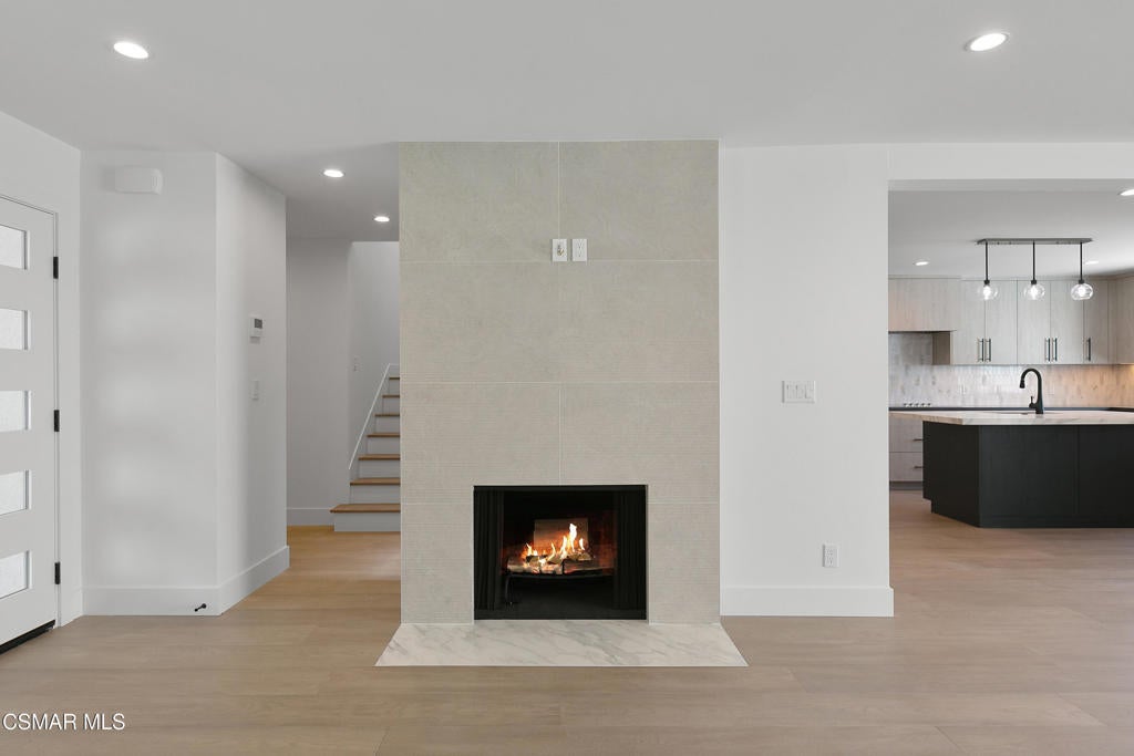 Westlake Village, California, 91361, United States, 3 Bedrooms Bedrooms, ,3 BathroomsBathrooms,Residential,Active,2031761