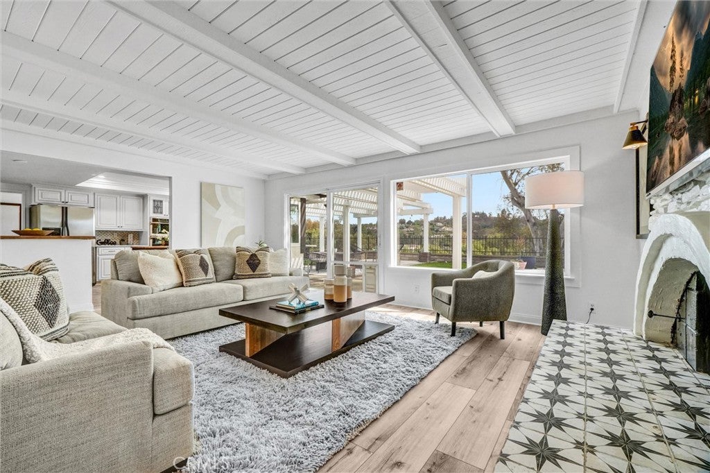 Mission Viejo, California, 92691, United States, 5 Bedrooms Bedrooms, ,3 BathroomsBathrooms,Residential,Active,1986876