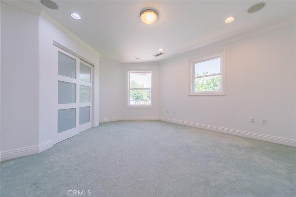 Pasadena, California, 91107, United States, 6 Bedrooms Bedrooms, ,5 BathroomsBathrooms,Residential,Active,1914920