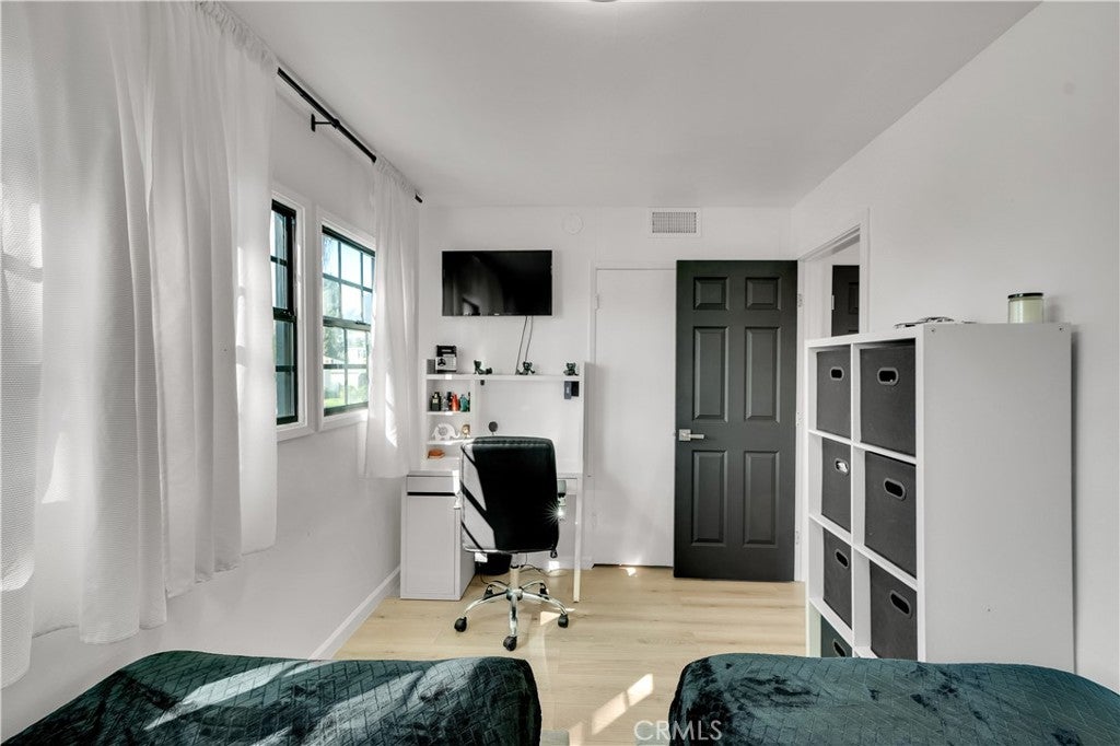 Glendale, California, 91206, United States, 4 Bedrooms Bedrooms, ,3 BathroomsBathrooms,Residential,Active,1963262