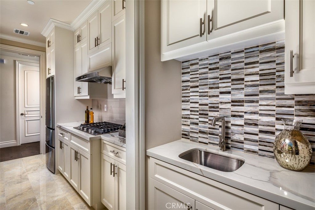 Diamond Bar, California, 91765, United States, 6 Bedrooms Bedrooms, ,7 BathroomsBathrooms,Residential,Active,1898223