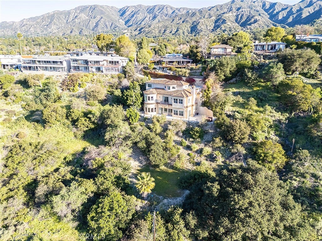 La Canada Flintridge, California, 91011, United States, 4 Bedrooms Bedrooms, ,5 BathroomsBathrooms,Residential,Active,2014608