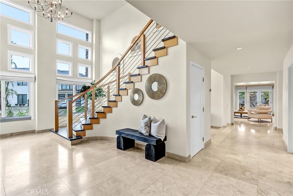 Anaheim, California, 92807, United States, 6 Bedrooms Bedrooms, ,5 BathroomsBathrooms,Residential,Active,2006989