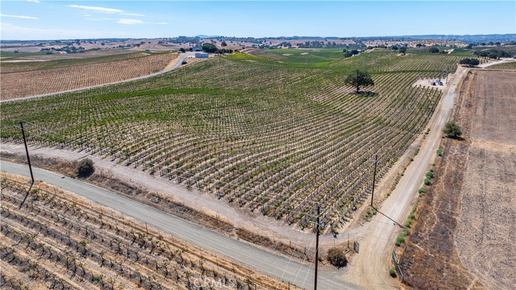 Paso Robles, California, 93446, United States, 4 Bedrooms Bedrooms, ,3 BathroomsBathrooms,Residential,Active,1944280