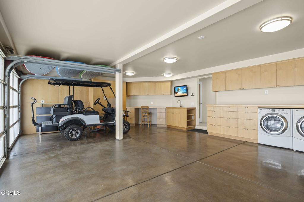 Oxnard, California, 93035, United States, 4 Bedrooms Bedrooms, ,3 BathroomsBathrooms,Residential,Active,2006988