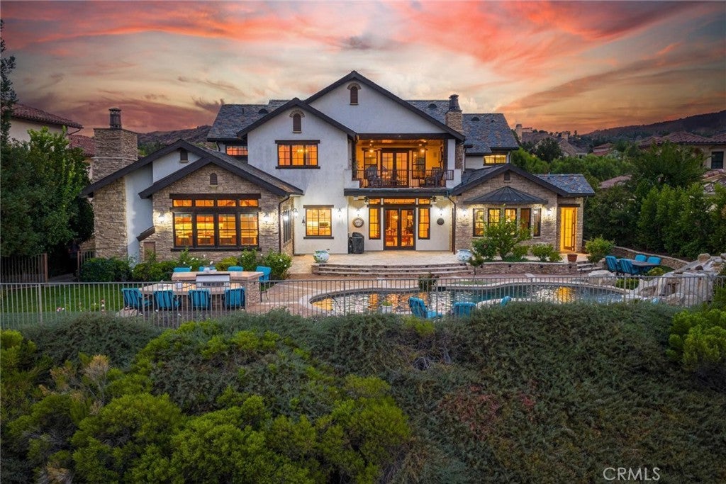 Valencia, California, 91381, United States, 6 Bedrooms Bedrooms, ,11 BathroomsBathrooms,Residential,Active,1959978