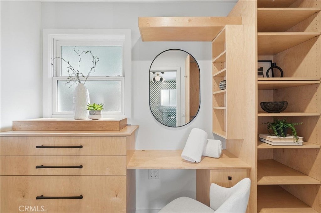 Long Beach, California, 90815, United States, 4 Bedrooms Bedrooms, ,4 BathroomsBathrooms,Residential,Active,1999914