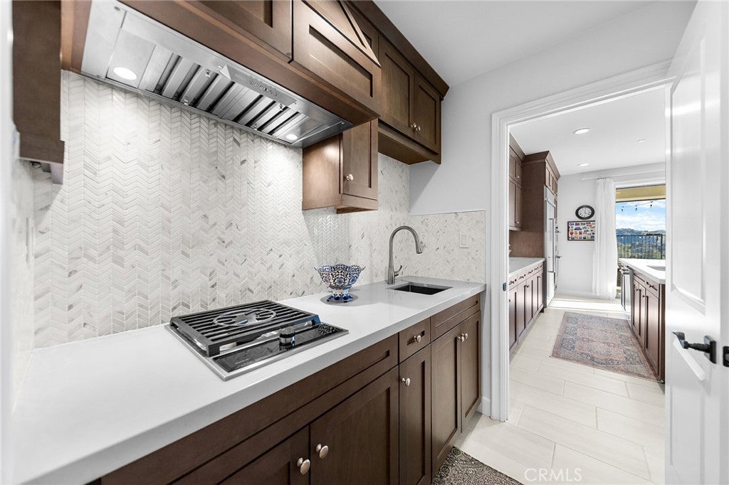 Chino Hills, California, 91709, United States, 5 Bedrooms Bedrooms, ,6 BathroomsBathrooms,Residential,Active,1986885