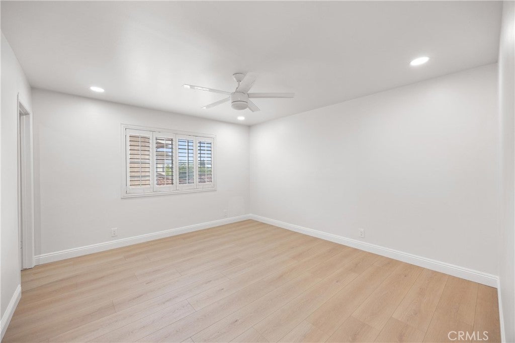 Downey, California, 90242, United States, 7 Bedrooms Bedrooms, ,6 BathroomsBathrooms,Residential,Contingent,1829948