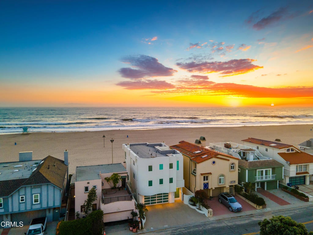 Oxnard, California, 93035, United States, 4 Bedrooms Bedrooms, ,5 BathroomsBathrooms,Residential,Active,1953419