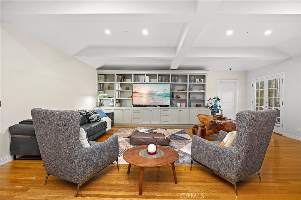 San Marino, California, 91108, United States, 4 Bedrooms Bedrooms, ,5 BathroomsBathrooms,Residential,Active,1999944