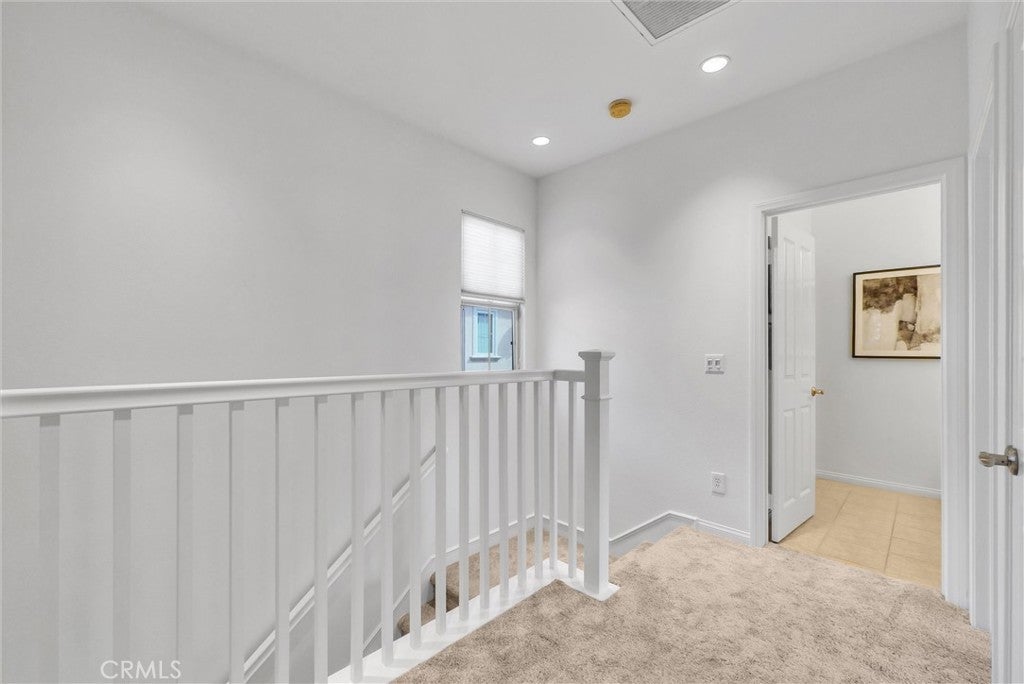 Irvine, California, 92618, United States, 3 Bedrooms Bedrooms, ,3 BathroomsBathrooms,Residential,Contingent,1986914