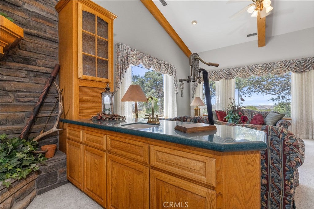 Paso Robles, California, 93446, United States, 7 Bedrooms Bedrooms, ,6 BathroomsBathrooms,Residential,Active,1919055