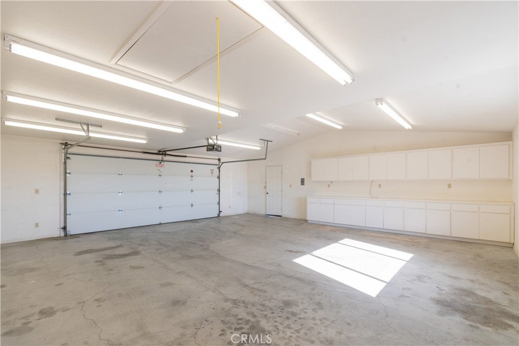 Paso Robles, California, 93446, United States, 3 Bedrooms Bedrooms, ,4 BathroomsBathrooms,Residential,Active,1970943