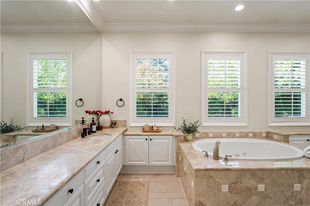 Canyon Country, California, 91387, United States, 4 Bedrooms Bedrooms, ,5 BathroomsBathrooms,Residential,Active,1953690