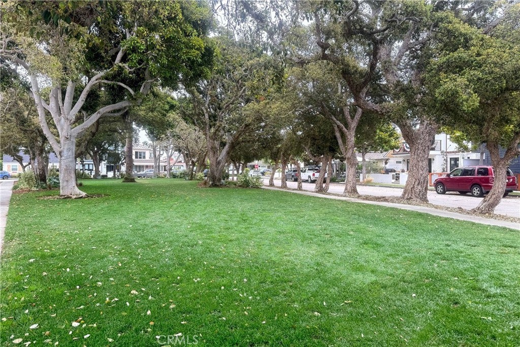 Newport Beach, California, 92661, United States, 4 Bedrooms Bedrooms, ,3 BathroomsBathrooms,Residential,Active,1894578