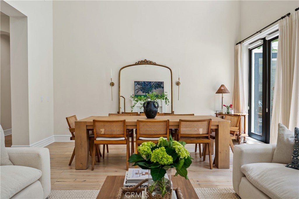 Canyon Country, California, 91387, United States, 4 Bedrooms Bedrooms, ,5 BathroomsBathrooms,Residential,Active,1829894