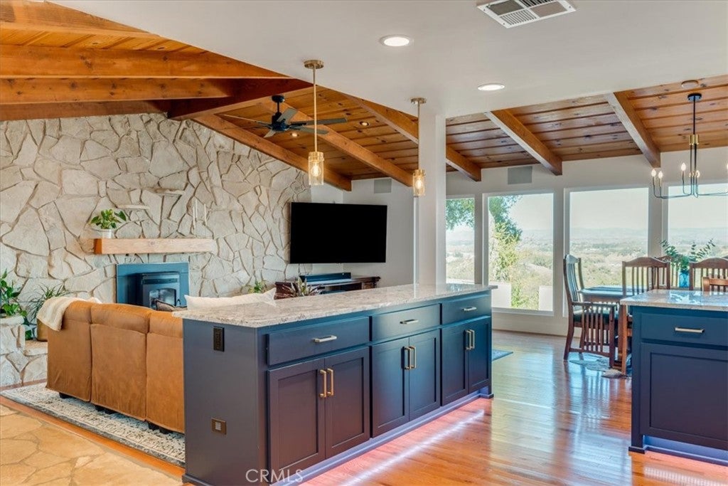 Paso Robles, California, 93446, United States, 3 Bedrooms Bedrooms, ,3 BathroomsBathrooms,Residential,Active,1990043