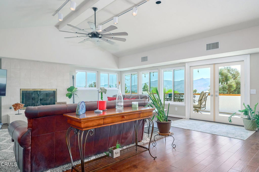 Camarillo, California, 93012, United States, 6 Bedrooms Bedrooms, ,4 BathroomsBathrooms,Residential,Active,1952615