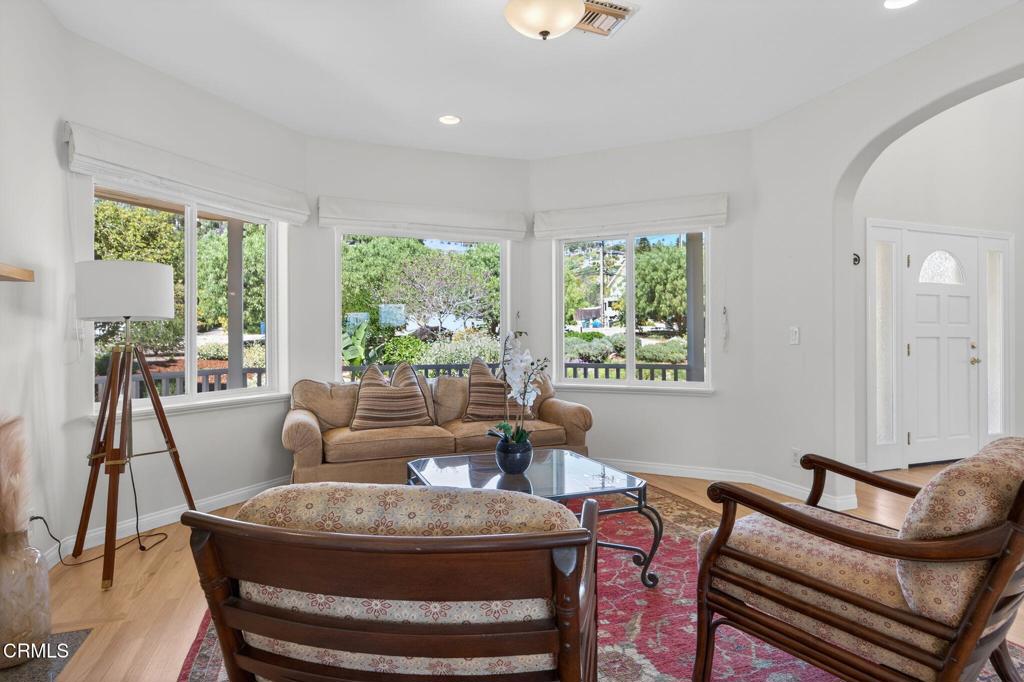 Camarillo, California, 93010, United States, 4 Bedrooms Bedrooms, ,3 BathroomsBathrooms,Residential,Active,2027321