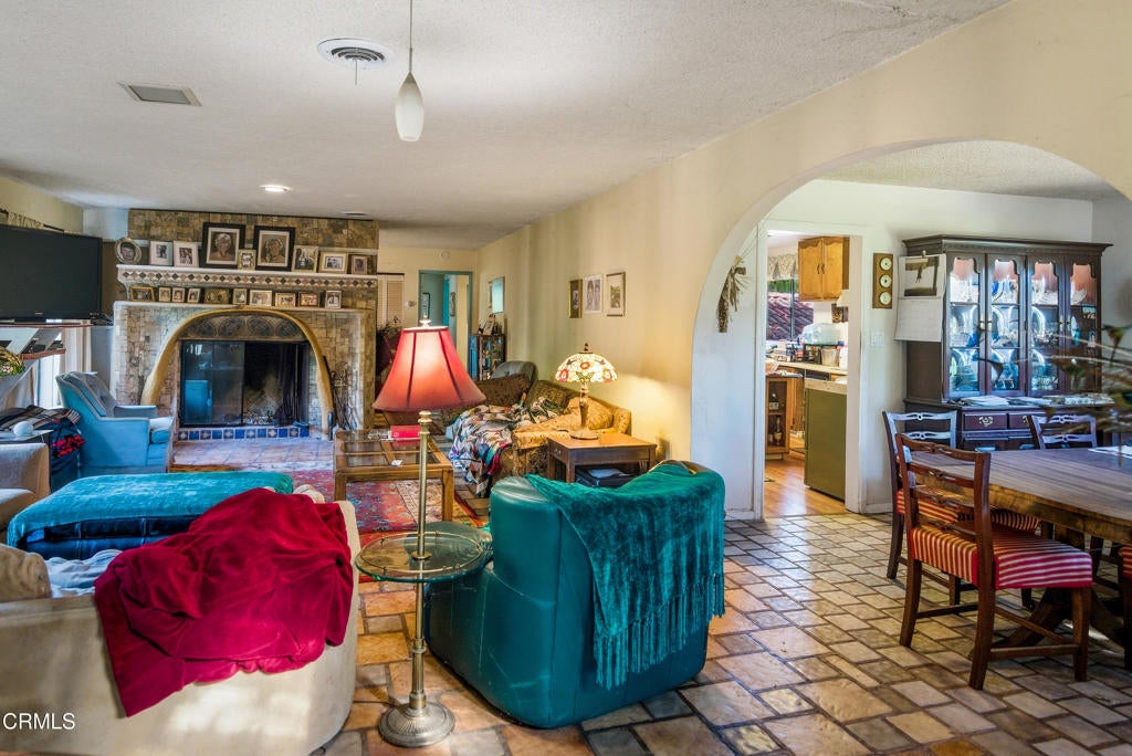 Ojai, California, 93023, United States, 6 Bedrooms Bedrooms, ,3 BathroomsBathrooms,Residential,Active,2007332