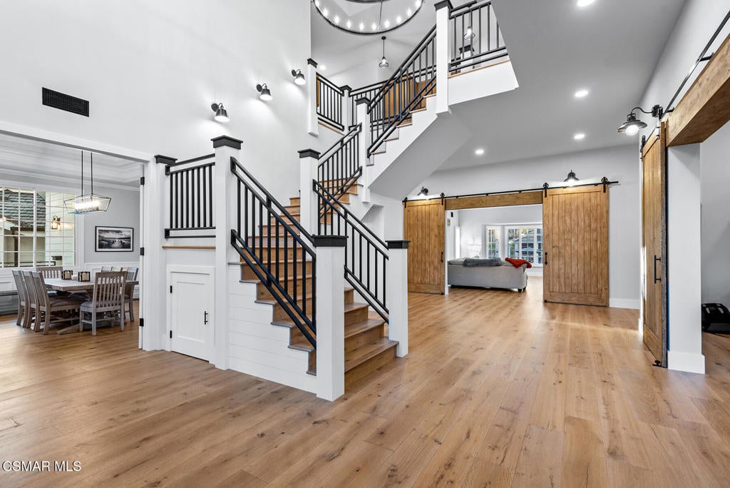 Agoura Hills, California, 91301, United States, 5 Bedrooms Bedrooms, ,7 BathroomsBathrooms,Residential,Pending,2006769