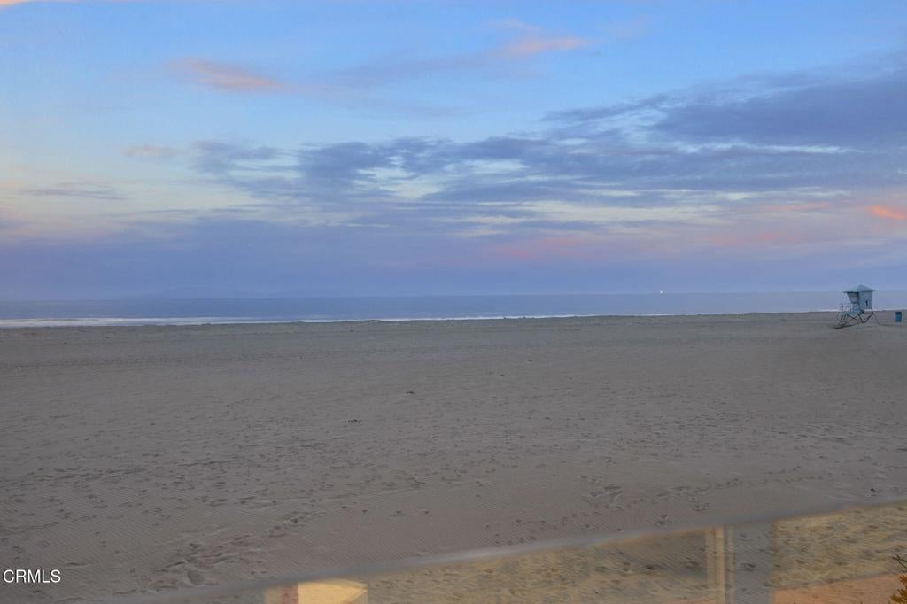 Oxnard, California, 93035, United States, 3 Bedrooms Bedrooms, ,4 BathroomsBathrooms,Residential,Active,1905342