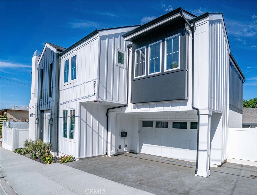 Redondo Beach, California, 90278, United States, 5 Bedrooms Bedrooms, ,5 BathroomsBathrooms,Residential,Active,2010192