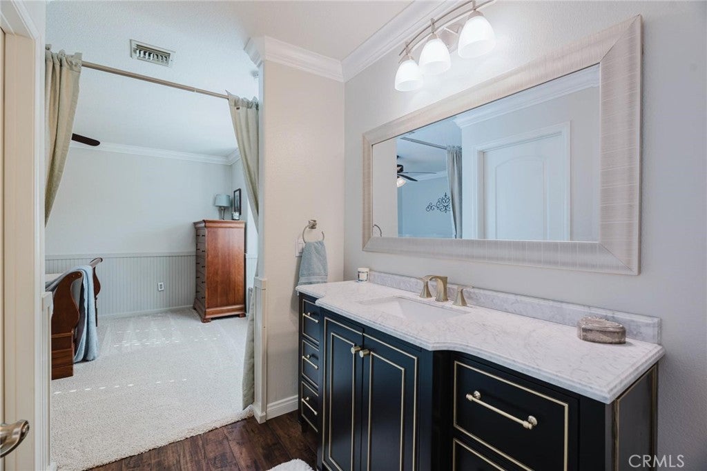 Santa Clarita, California, 91350, United States, 6 Bedrooms Bedrooms, ,5 BathroomsBathrooms,Residential,Active,2006901