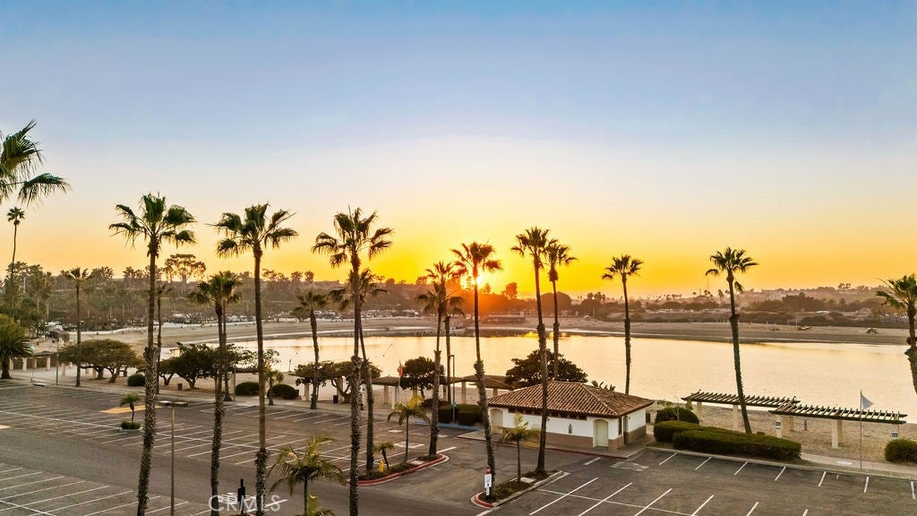 Newport Beach, California, 92660, United States, 4 Bedrooms Bedrooms, ,3 BathroomsBathrooms,Residential,Pending,2016109