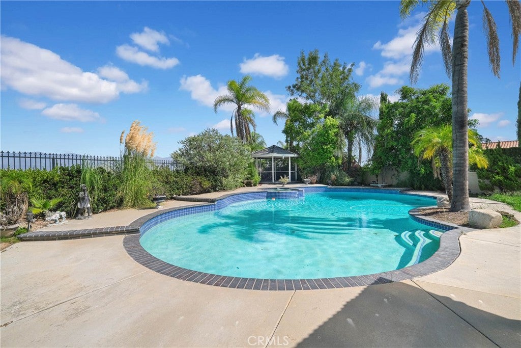 Walnut, California, 91789, United States, 5 Bedrooms Bedrooms, ,5 BathroomsBathrooms,Residential,Active,1952624