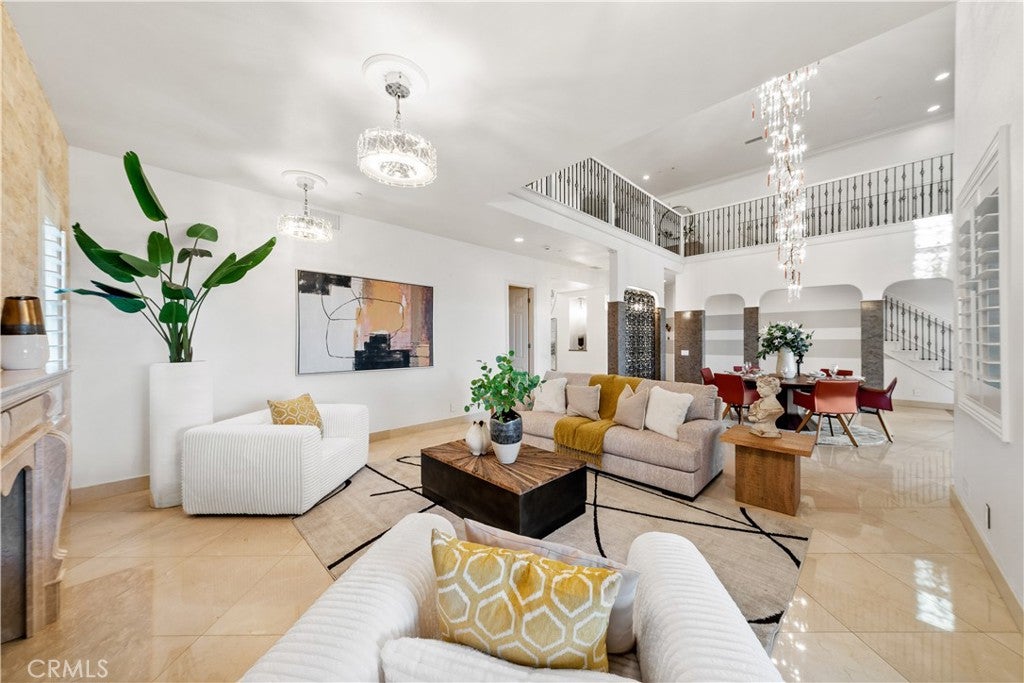 Yorba Linda, California, 92886, United States, 6 Bedrooms Bedrooms, ,7 BathroomsBathrooms,Residential,Active,1985877