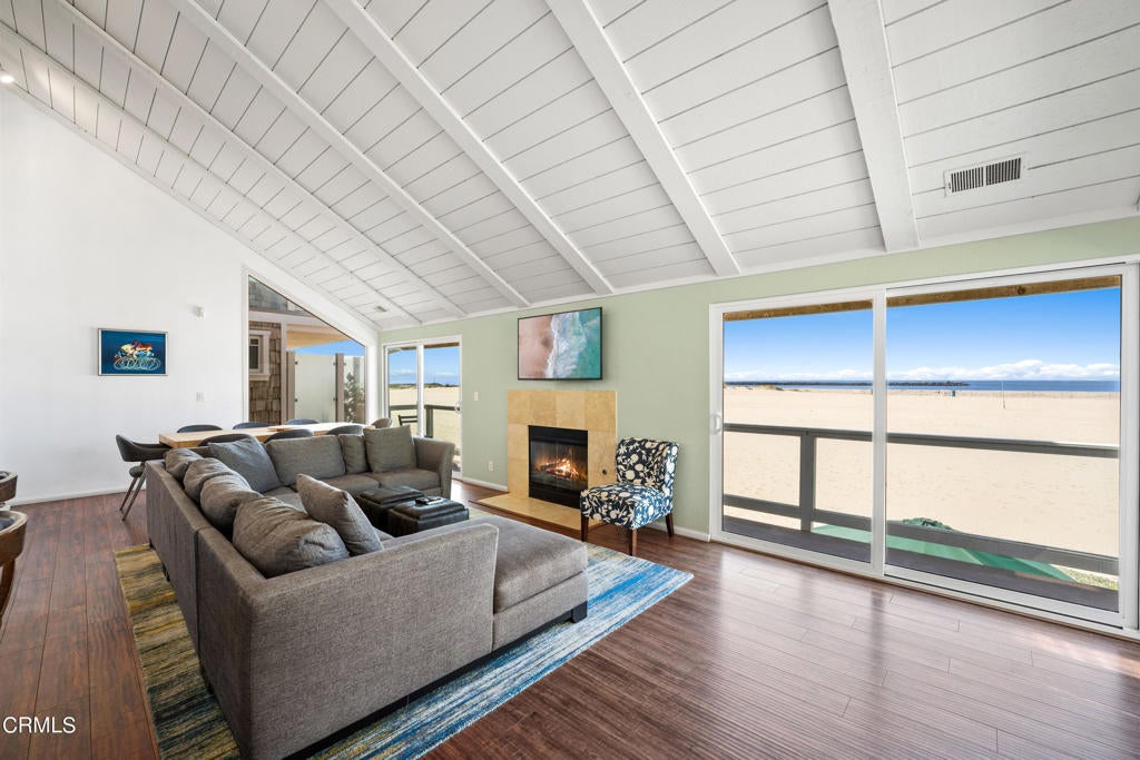 Oxnard, California, 93035, United States, 3 Bedrooms Bedrooms, ,3 BathroomsBathrooms,Residential,Active,1973527