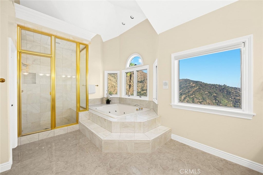 Arcadia, California, 91006, United States, 7 Bedrooms Bedrooms, ,8 BathroomsBathrooms,Residential,Active,1914824