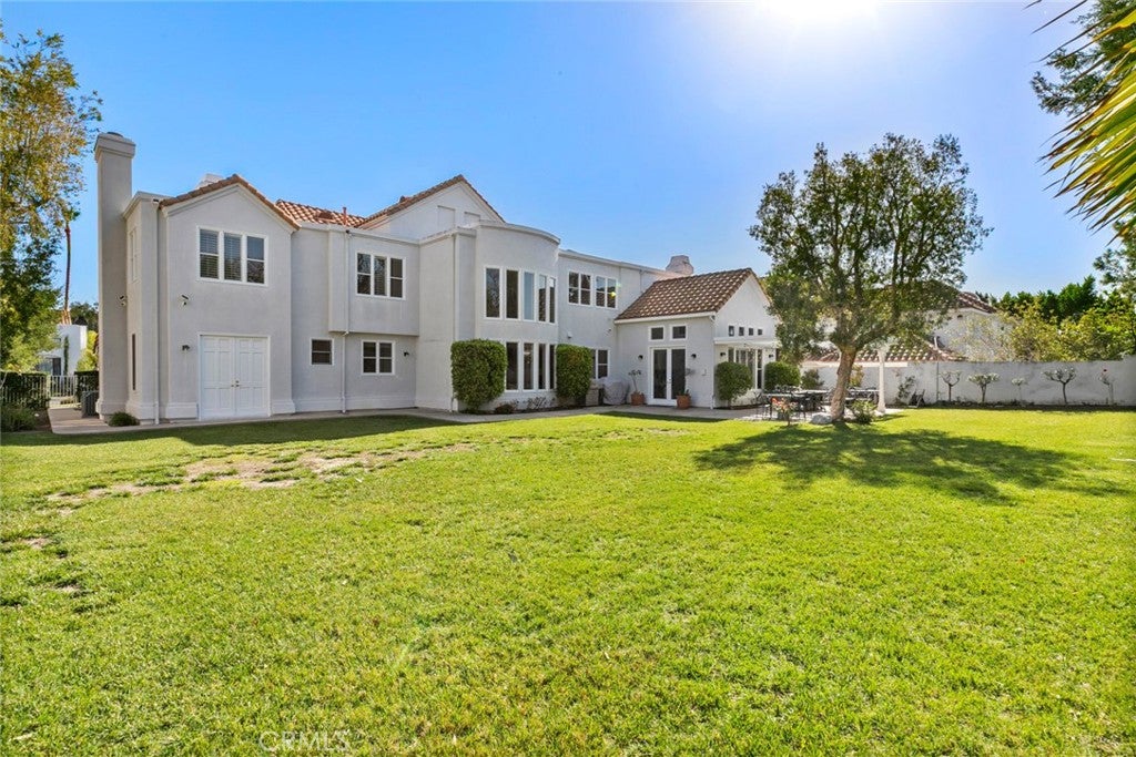 Chatsworth, California, 91311, United States, 5 Bedrooms Bedrooms, ,6 BathroomsBathrooms,Residential,Active,2015219