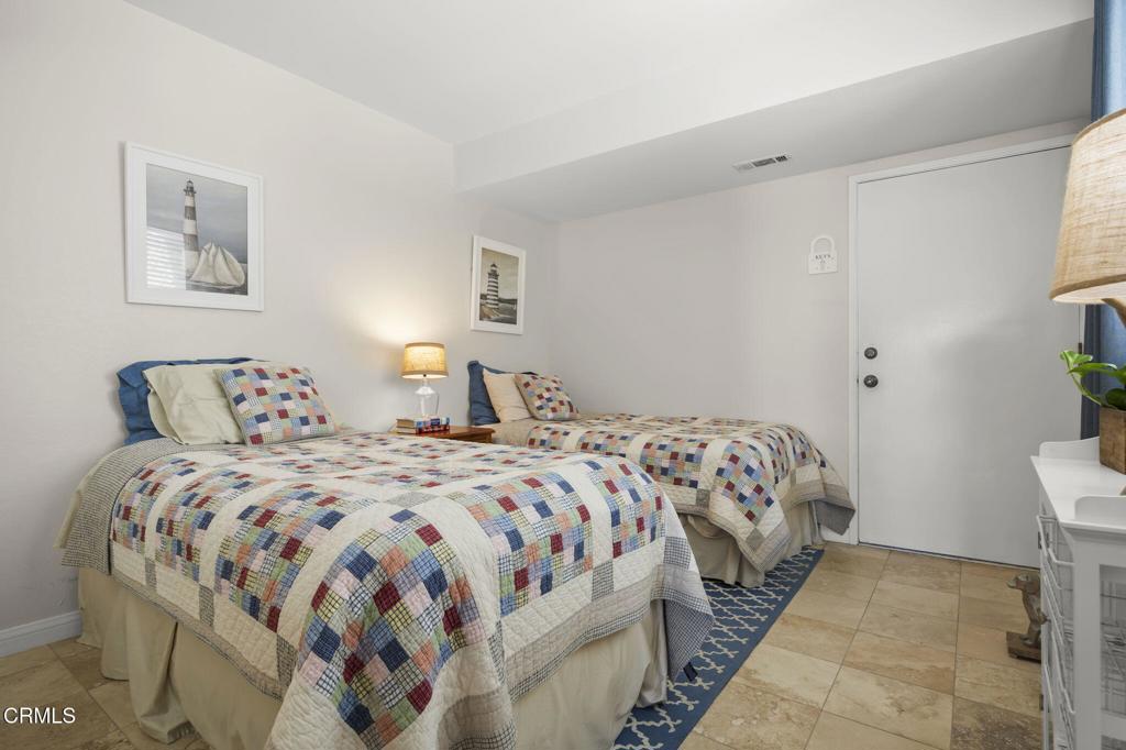 Oxnard, California, 93035, United States, 5 Bedrooms Bedrooms, ,3 BathroomsBathrooms,Residential,Active,1933720