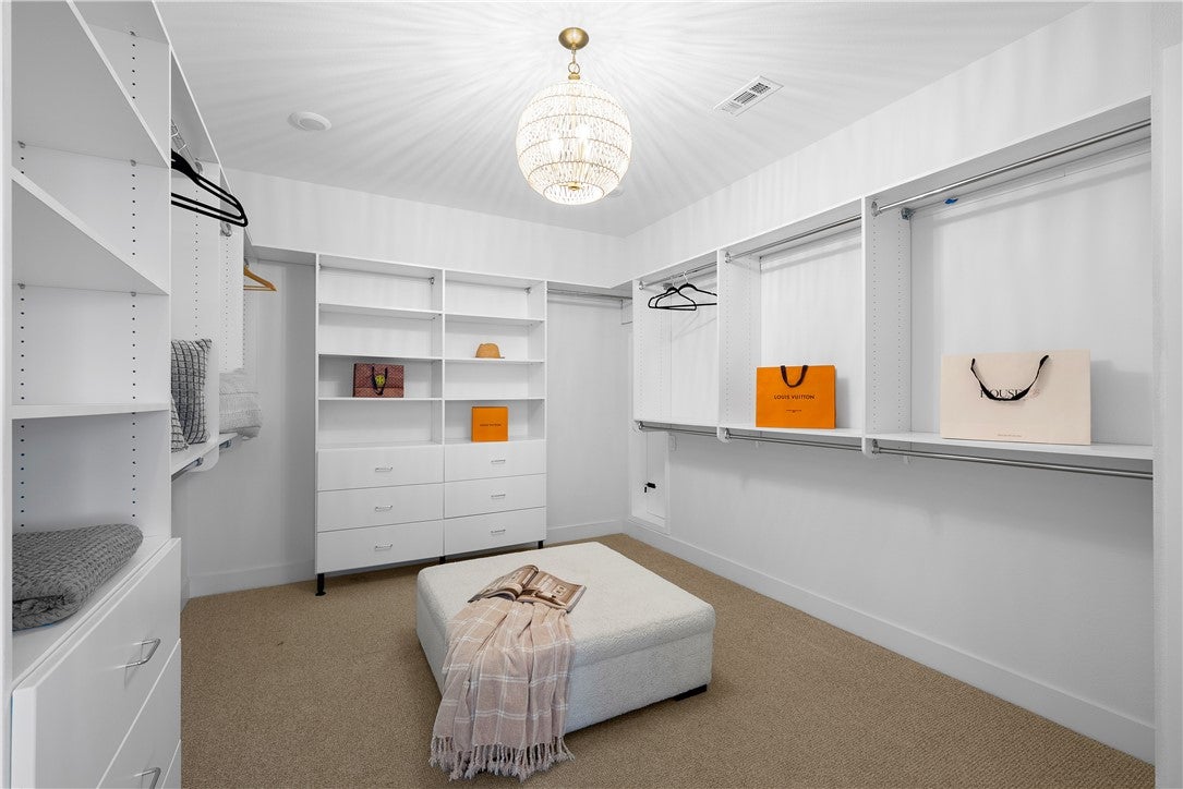 Castaic, California, 91384, United States, 6 Bedrooms Bedrooms, ,6 BathroomsBathrooms,Residential,Active,2006979