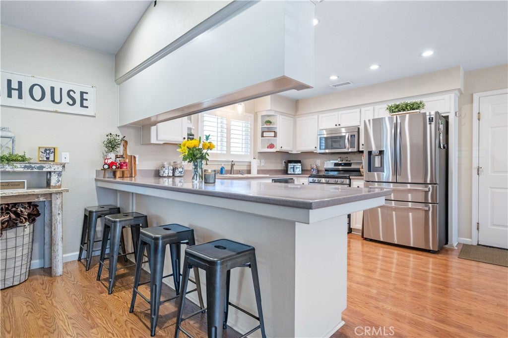 Paso Robles, California, 93446, United States, 7 Bedrooms Bedrooms, ,4 BathroomsBathrooms,Residential,Active,1904141