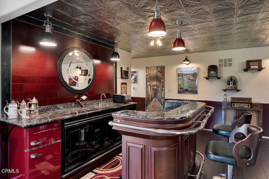 Camarillo, California, 93010, United States, 4 Bedrooms Bedrooms, ,6 BathroomsBathrooms,Residential,Active,1987228