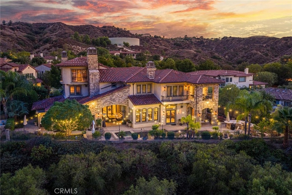 Valencia, California, 91381, United States, 7 Bedrooms Bedrooms, ,10 BathroomsBathrooms,Residential,Active,1959930 Valencia, California, 91381, United States, 7 Bedrooms Bedrooms, ,10 BathroomsBathrooms,Residential,Active,1959930