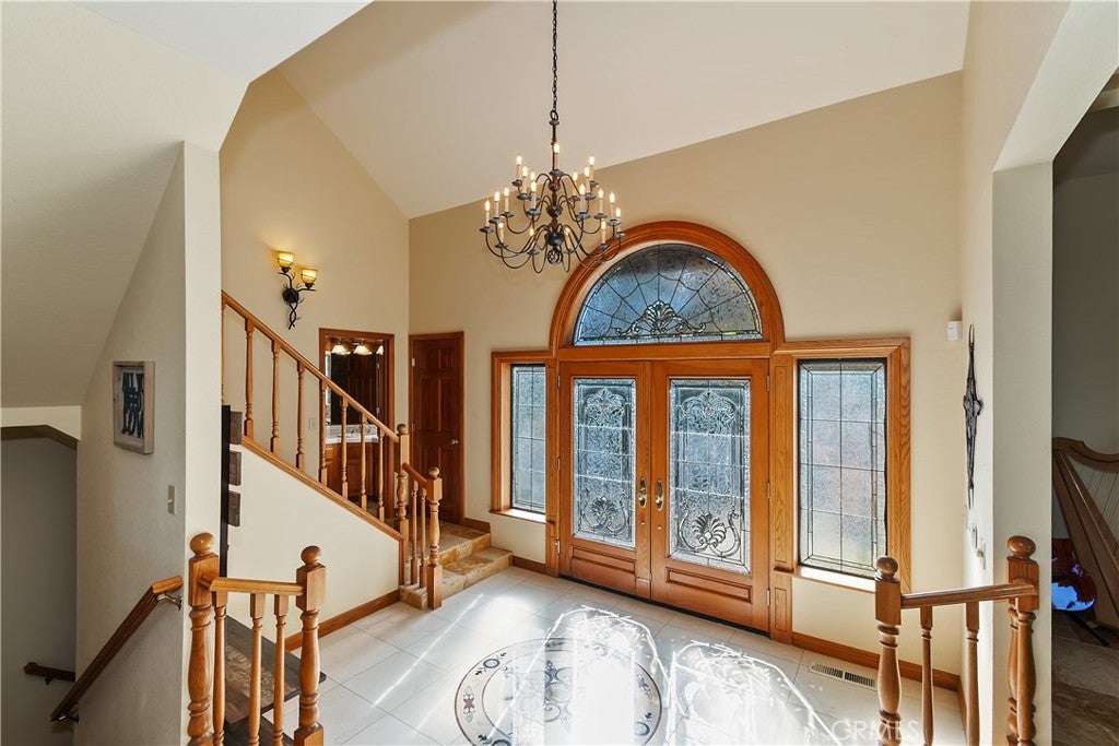 Lake Arrowhead, California, 92352, United States, 4 Bedrooms Bedrooms, ,3 BathroomsBathrooms,Residential,Active,1998581