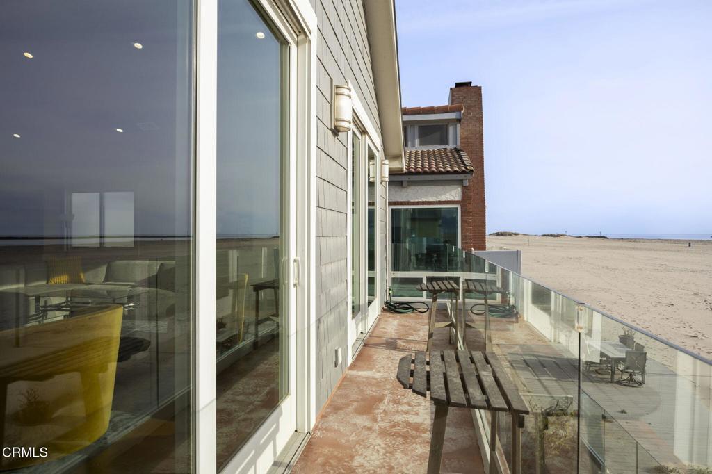 Oxnard, California, 93035, United States, 3 Bedrooms Bedrooms, ,4 BathroomsBathrooms,Residential,Active,1905342
