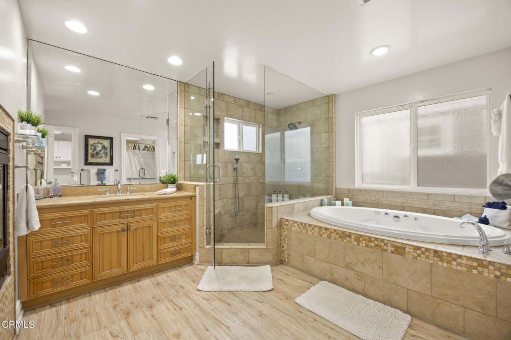 Oxnard, California, 93035, United States, 3 Bedrooms Bedrooms, ,3 BathroomsBathrooms,Residential,Active,1757626