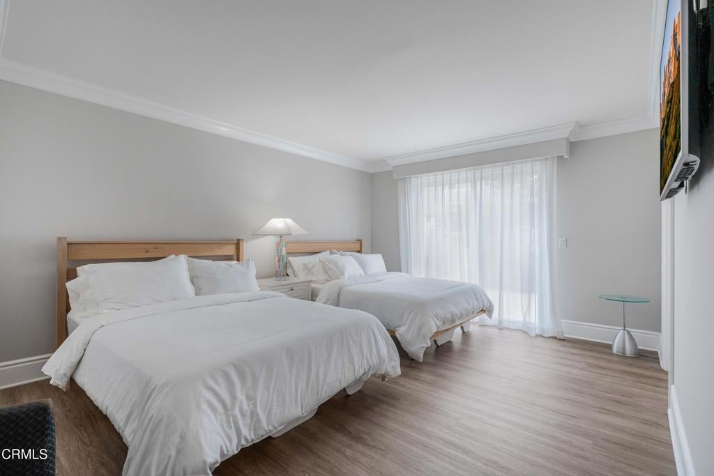 Oxnard, California, 93035, United States, 4 Bedrooms Bedrooms, ,5 BathroomsBathrooms,Residential,Active,1946436