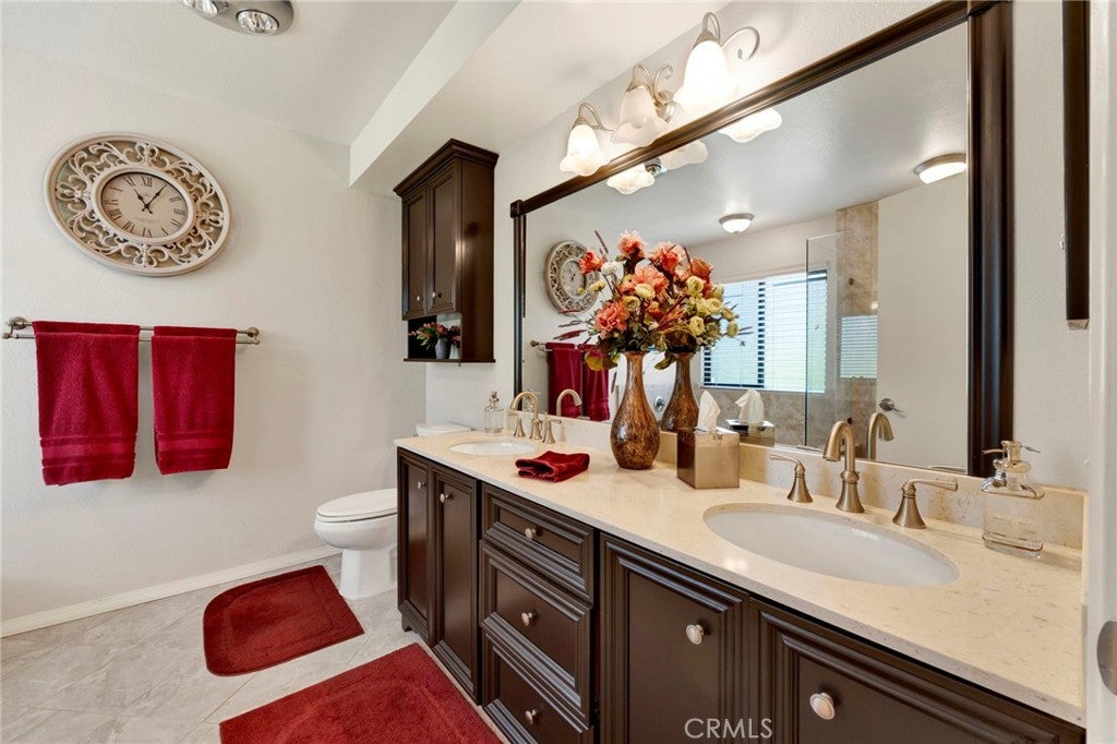 Glendale, California, 91206, United States, 4 Bedrooms Bedrooms, ,4 BathroomsBathrooms,Residential,Active,2012922