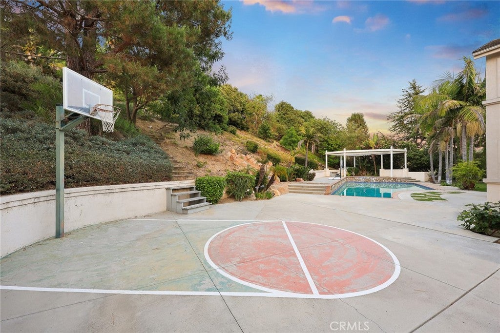 Diamond Bar, California, 91765, United States, 4 Bedrooms Bedrooms, ,5 BathroomsBathrooms,Residential,Active,1985854